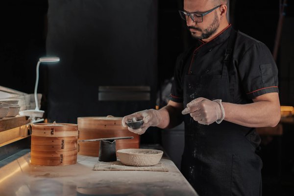 La livraison de repas gastronomiques : un festin chez soi